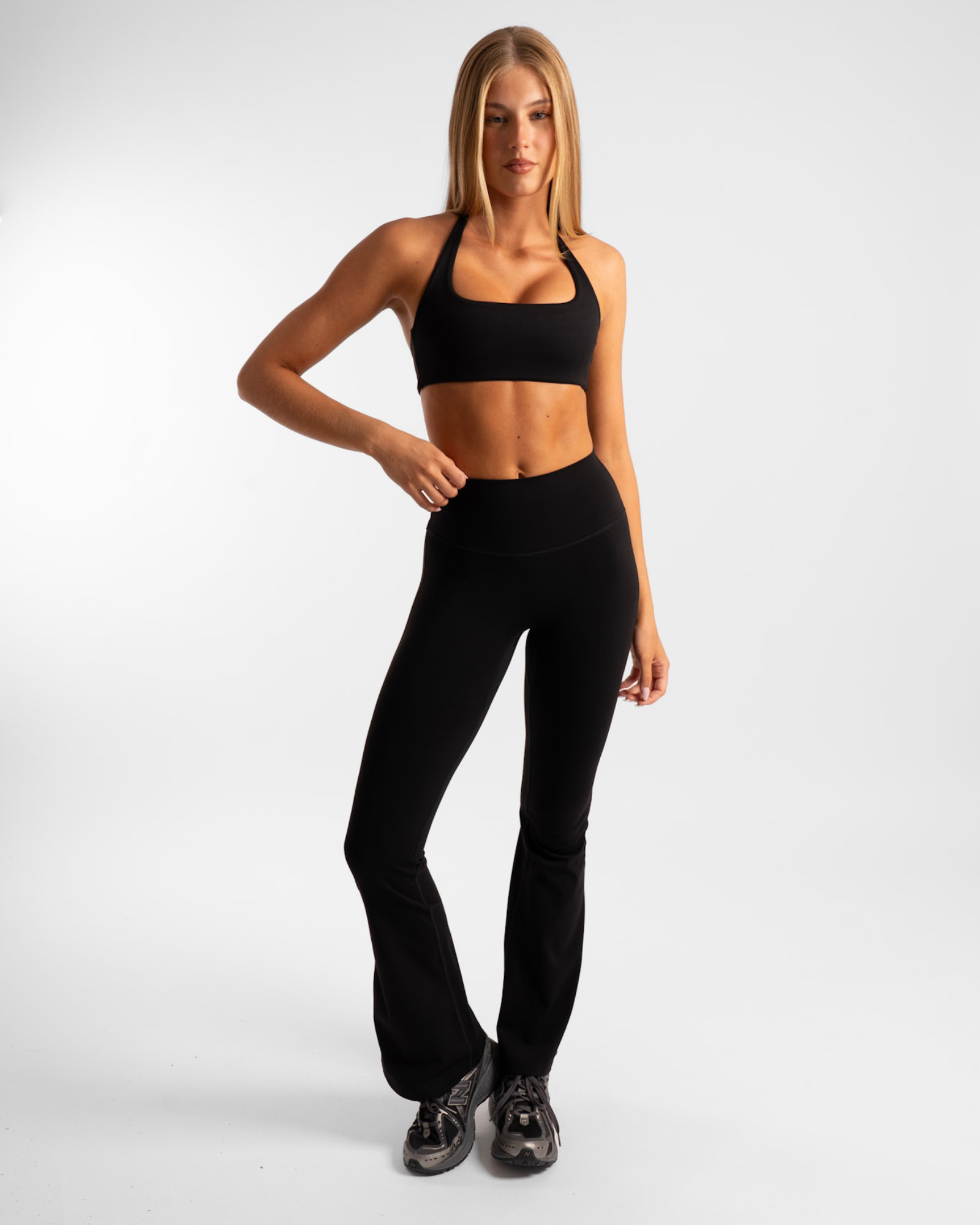 Sculpt Halter Crop - Onyx