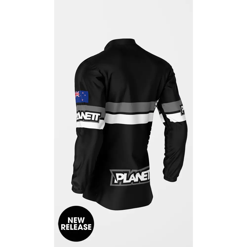 Black and gray long-sleeved jacket.