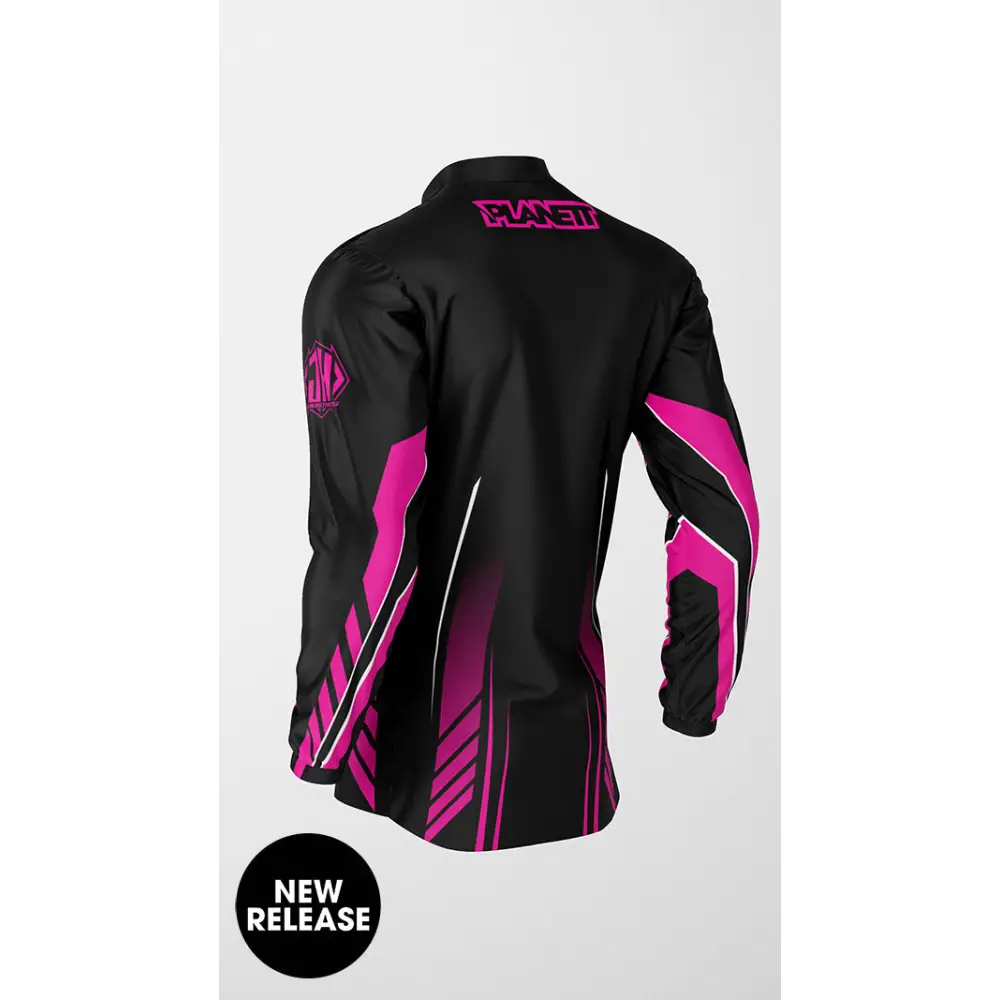 Black and pink long-sleeved shirt.