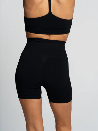 Onyx Invicible Scrunch Shorts - Activewear