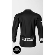 Black long-sleeved shirt.