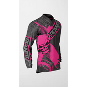 Long-sleeved shirt with skull design.