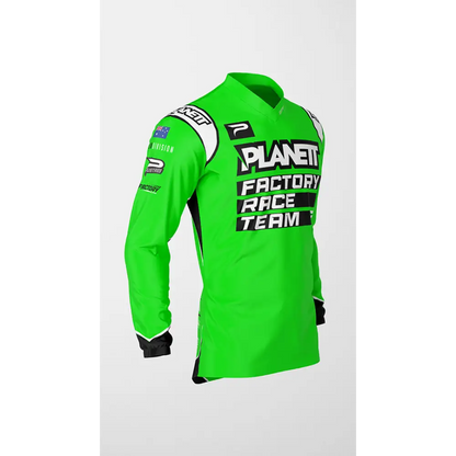 Green long-sleeved racing jersey.