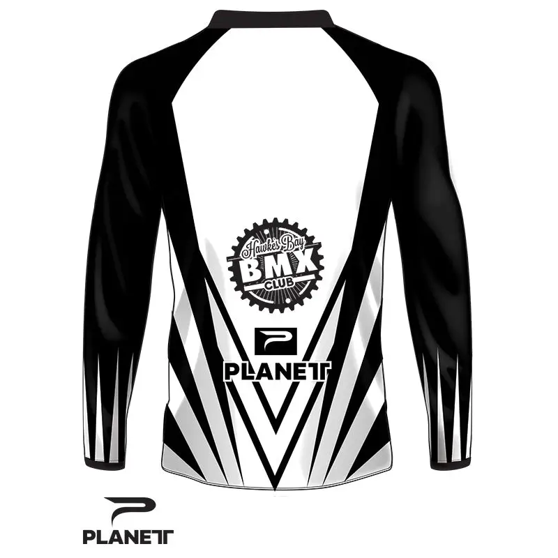 Black and white long-sleeved shirt.