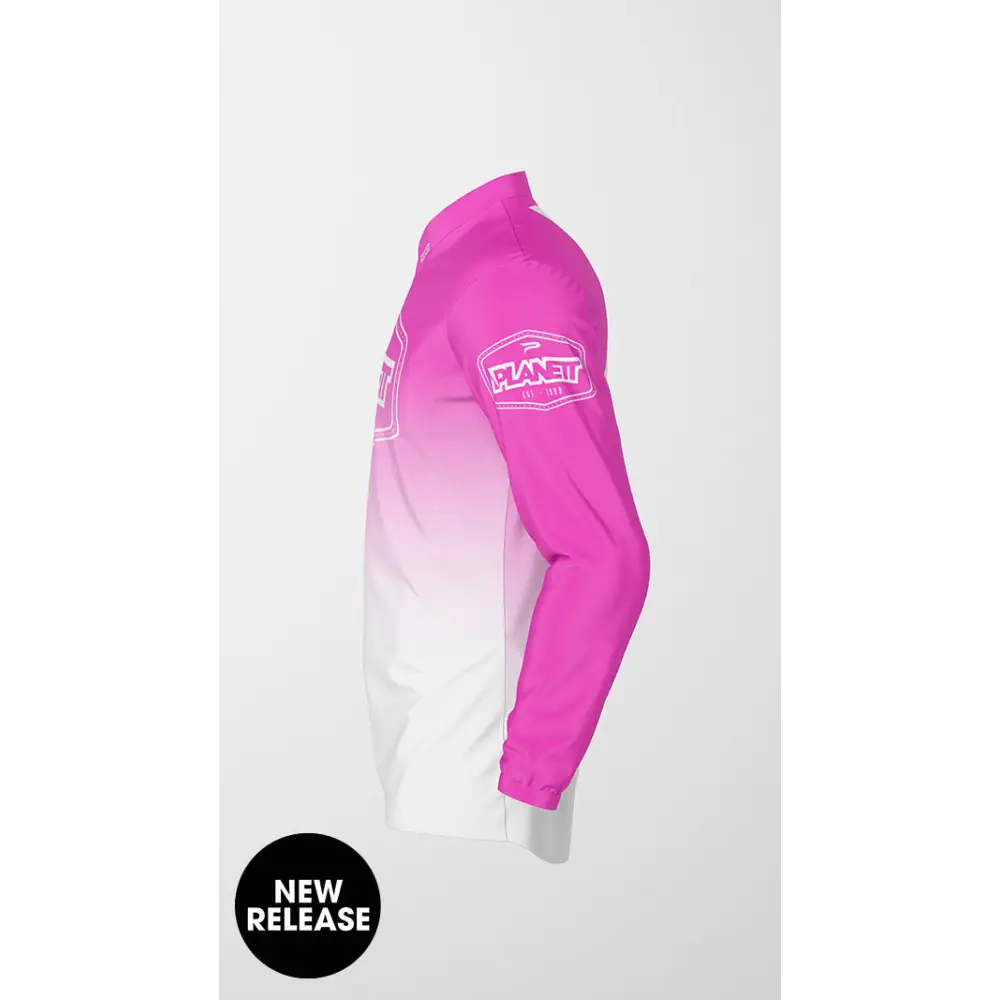 Pink and white gradient long-sleeved shirt.