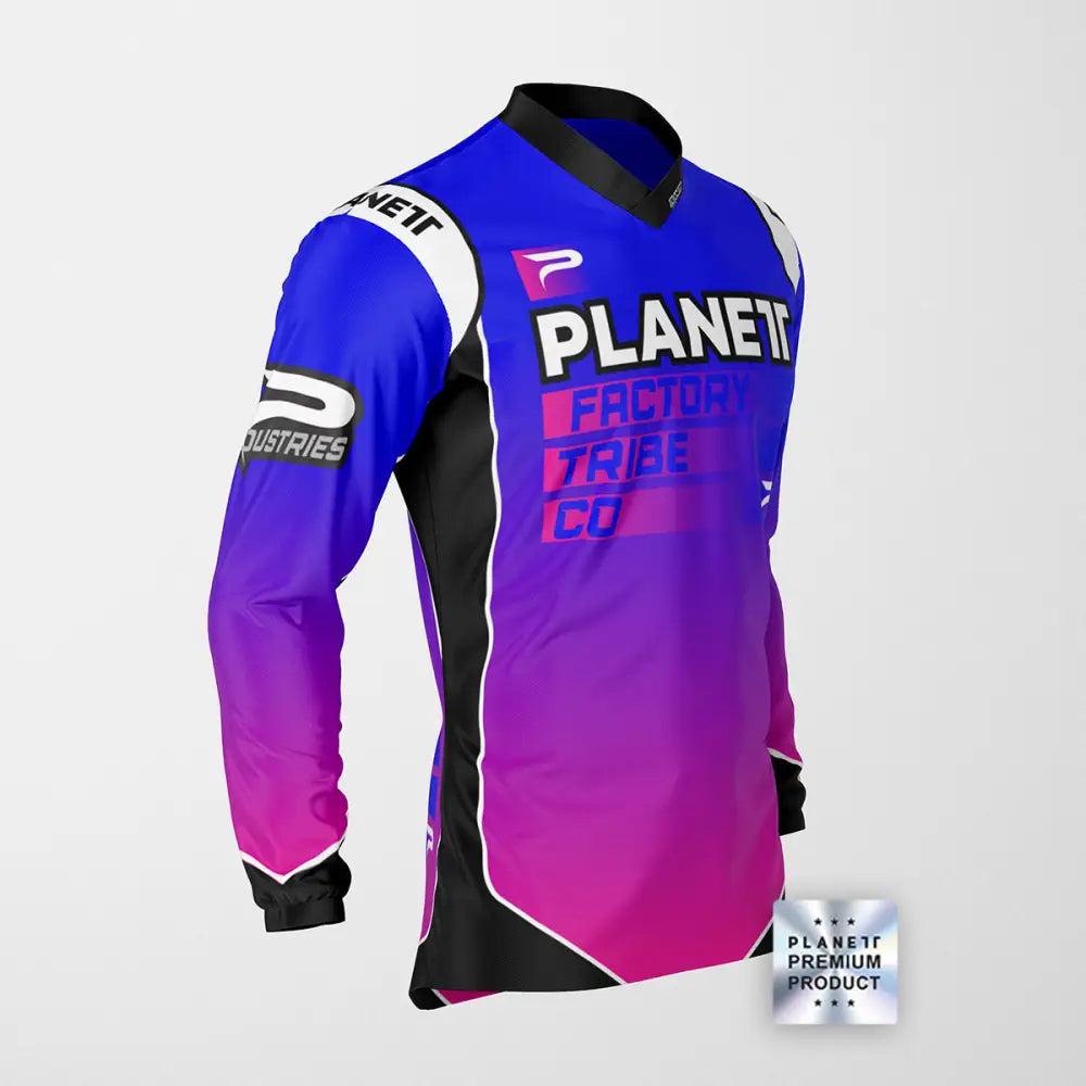 Blue and pink gradient long-sleeved jersey.