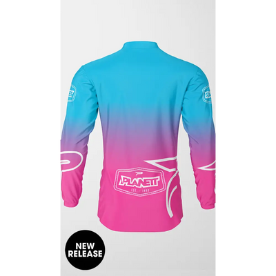 Gradient blue and pink long-sleeved jersey.