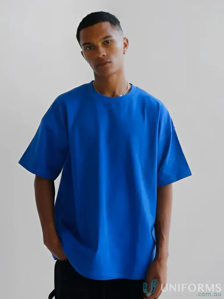 Royal blue oversized t-shirt with short sleeves and a crew neck.