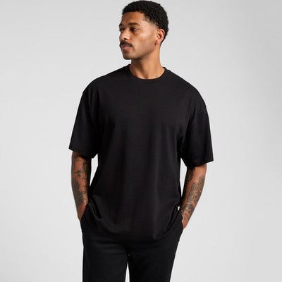 Black oversized t-shirt with crew neck and short sleeves, made of cotton.