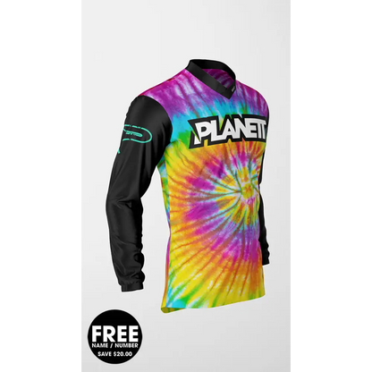 Tie-dye long-sleeved jersey.