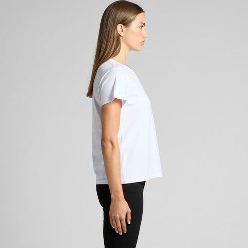 White crew neck t-shirt with short sleeves and ribbed cuffs, made of cotton.