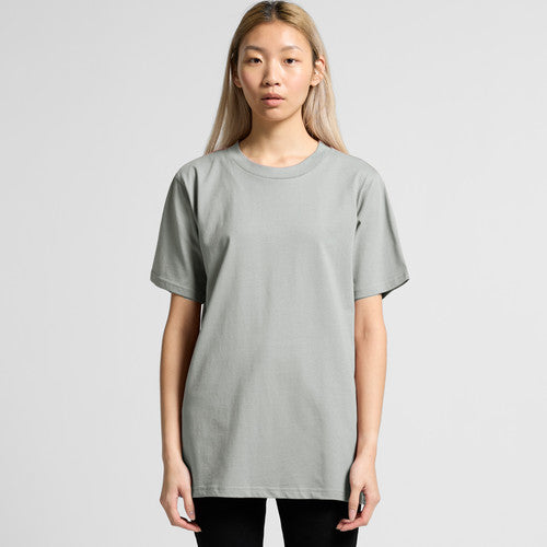 Light gray oversized t-shirt with short sleeves and crew neck.